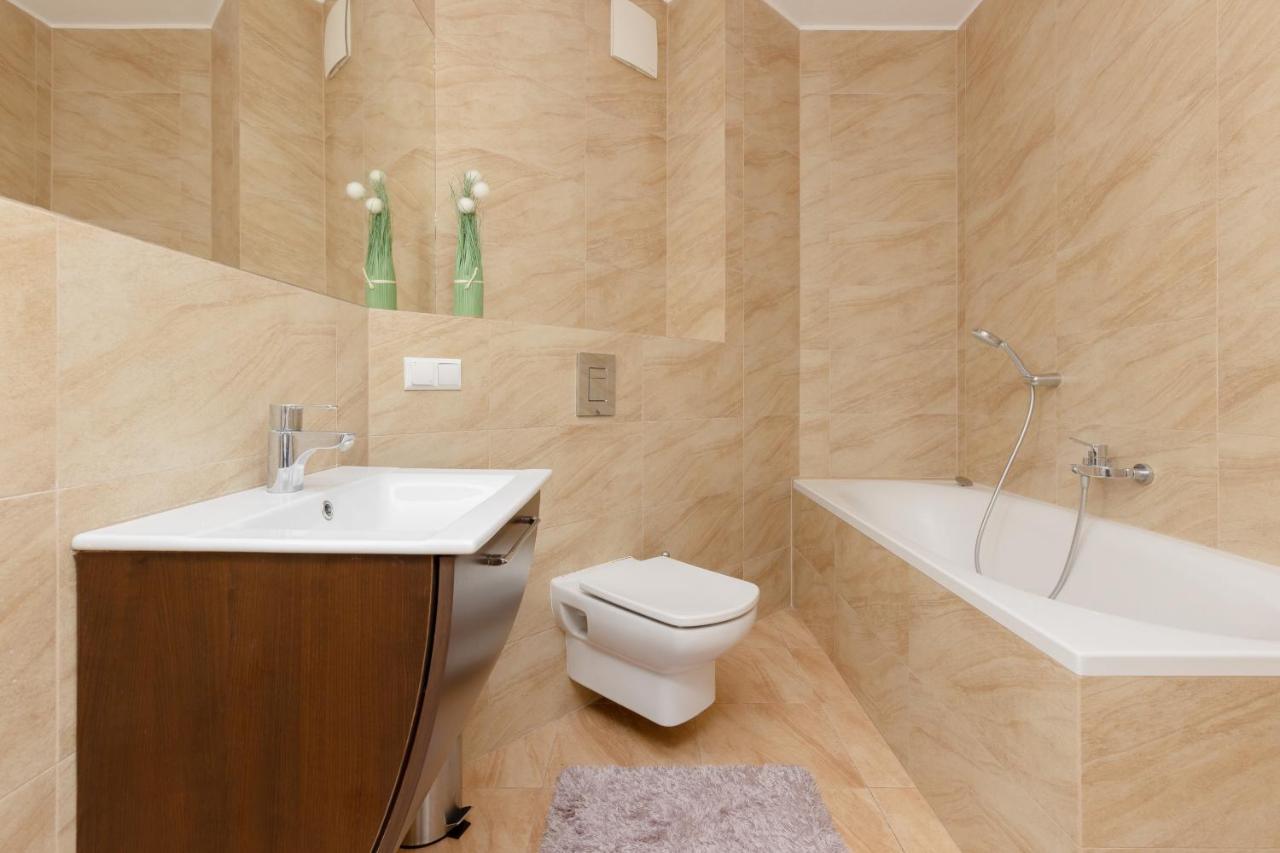 Warsaw Slominskiego Apartment By Noclegi Renters Exterior photo